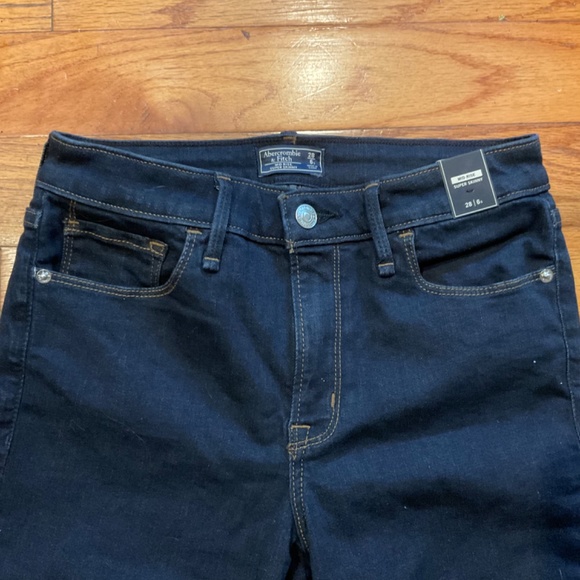 NWT Abercrombie & Fitch Dark Wash Mid Rise Super Skinny Jeans - Picture 2 of 10